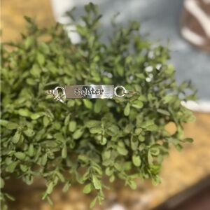 Chic Silver 'Fighter' Bracelet